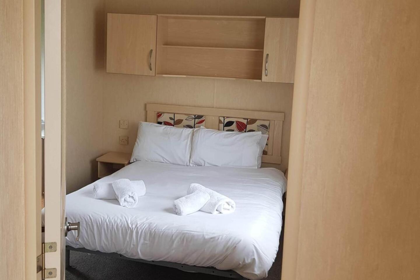 Hoburne Devon Holidays Park Sleep 6 Caravan Holiday home